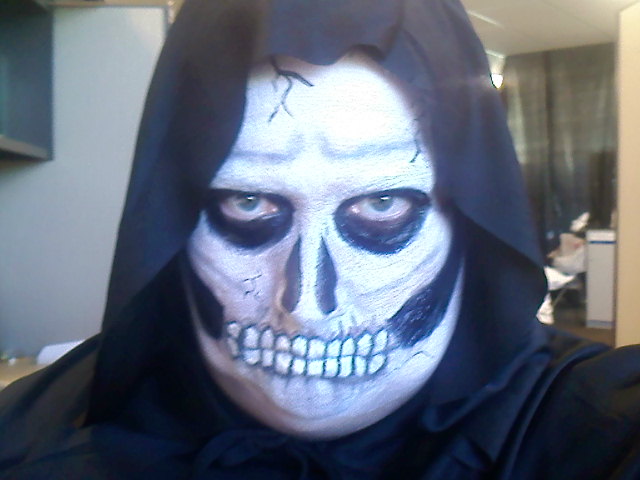 маска для Хэллоуин